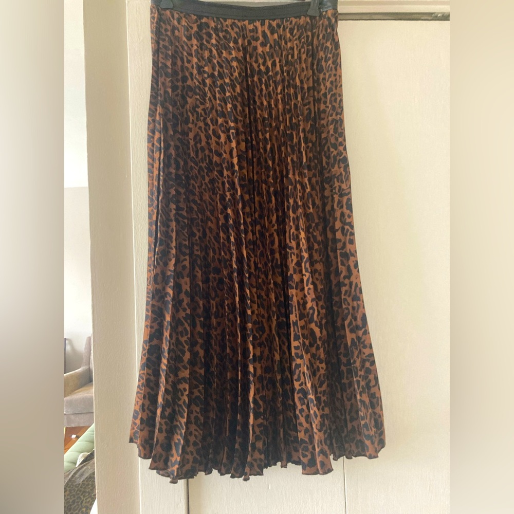 Zara animal print pleated skirt.